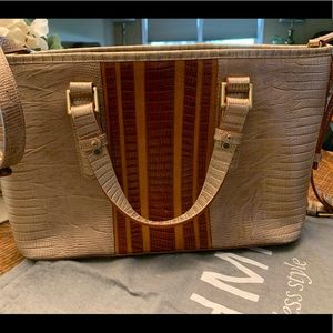 Brahmin purse EUC